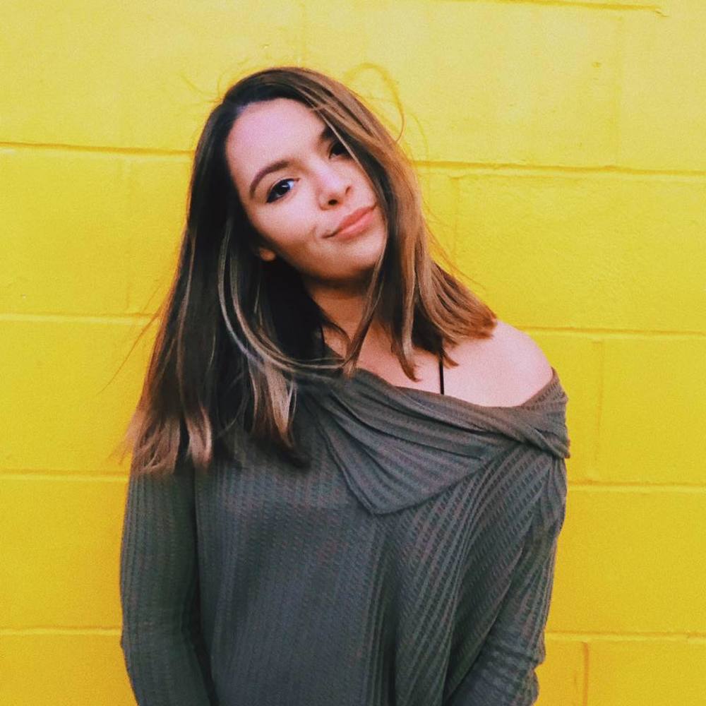 Meet your Posher, Caitlin